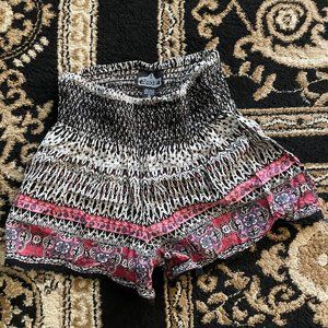 Angie Patterned High Waisted Shorts Size Medium